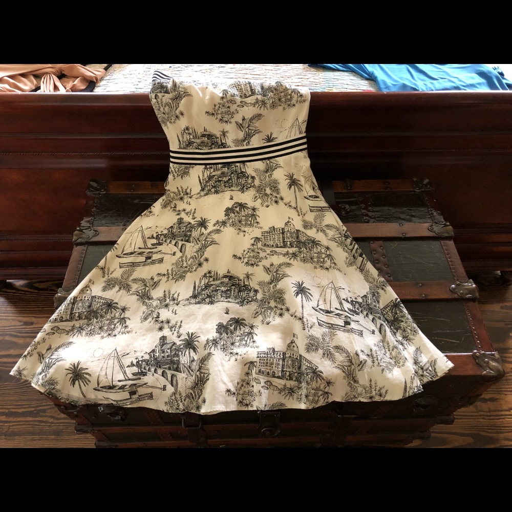 EUC Tommy Bahama strapless dress Small